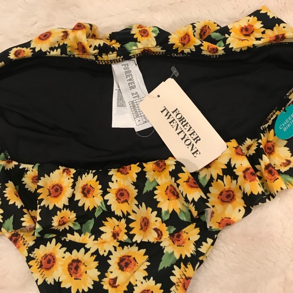 SOLD Sunflower swim bottom - Picture 2 of 5